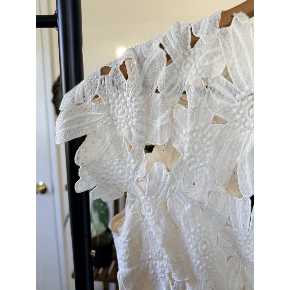 NWT Dolce Vita White Floral Lace Mini Dress Size Small Sheer Overlay Boho Chic - Picture 7 of 16